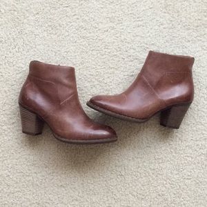 Paul Green Stella Stud size EU 3.5 or US 6.5